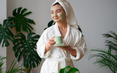 The Power of Natural Skincare: Why Your Skin Loves Chemical-Free Ingredients